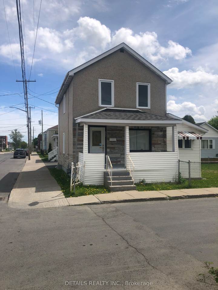 238 Prince Arthur Street - Photo 1