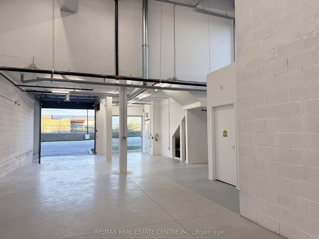 587 Hanlon Creek Boulevard - Photo 1