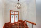 283 Chaplin Crescent - Photo 7