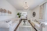 27 Denlow Boulevard - Photo 12
