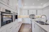 27 Denlow Boulevard - Photo 3