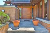 223 Hillhurst Boulevard - Photo 2