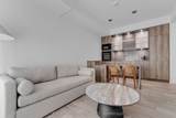 11 Yorkville Avenue - Photo 17