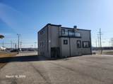 1400 Dundas Street - Photo 2