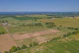 6409 10th Line - Photo 32