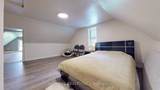 24740 Warden Avenue - Photo 18