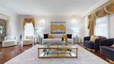 19 Spadina Road - Photo 5
