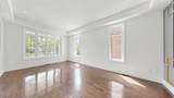 1062 Blackhall Crescent - Photo 3