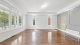 1062 Blackhall Crescent - Photo 5