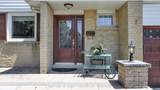 158 Holm Crescent - Photo 2