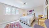 158 Holm Crescent - Photo 12