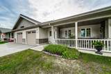 61 Ivy Crescent - Photo 2