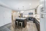 61 Ivy Crescent - Photo 12