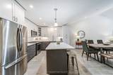 61 Ivy Crescent - Photo 10