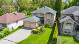 172 Burnhamthorpe Road - Photo 2