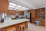172 Burnhamthorpe Road - Photo 22