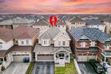 14 Lloyd Crescent - Photo 1