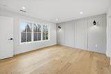 2212 Urwin Crescent - Photo 20