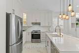 225 Ellis Crescent - Photo 15