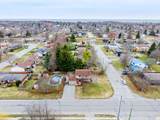 585 Burwash Street - Photo 40