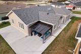 140 Lake Breeze Drive - Photo 3