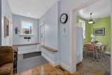2464 Queen Mary Street - Photo 15