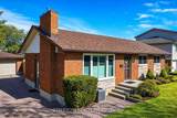 306 Burlington Crescent - Photo 1