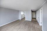 221 Walton Street - Photo 23