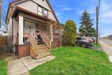 99 Robins Avenue - Photo 2