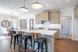 77 Hemlock Crescent - Photo 10