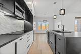 592 Albert Street - Photo 13