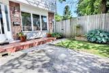 541 Parkview Crescent - Photo 2