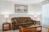 38 Burlington Crescent - Photo 5