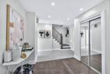 10 Essex Place - Photo 4