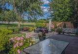 740 Robertson Crescent - Photo 5