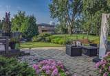 740 Robertson Crescent - Photo 6