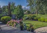 740 Robertson Crescent - Photo 7