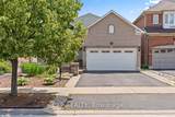 225 Ellis Crescent - Photo 1
