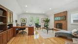 402 Barclay Crescent - Photo 31