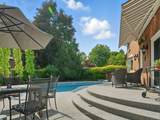 402 Barclay Crescent - Photo 7