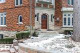 283 Chaplin Crescent - Photo 2