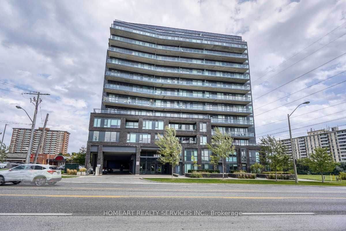 3237 Bayview Avenue - Photo 1