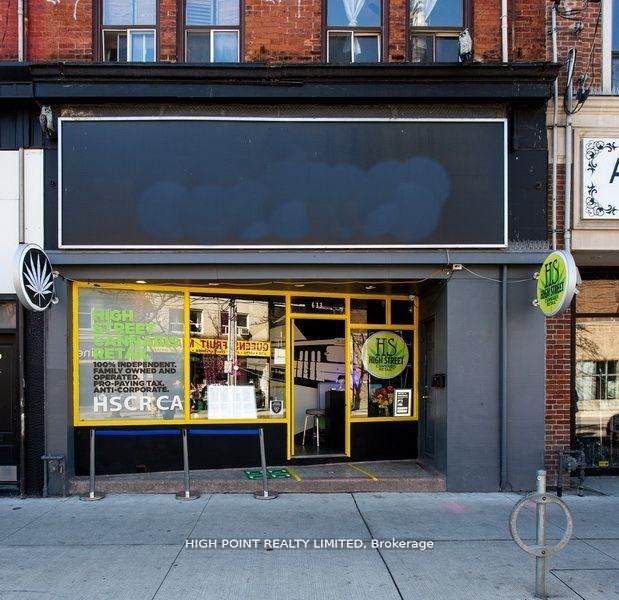633 Queen Street - Photo 1