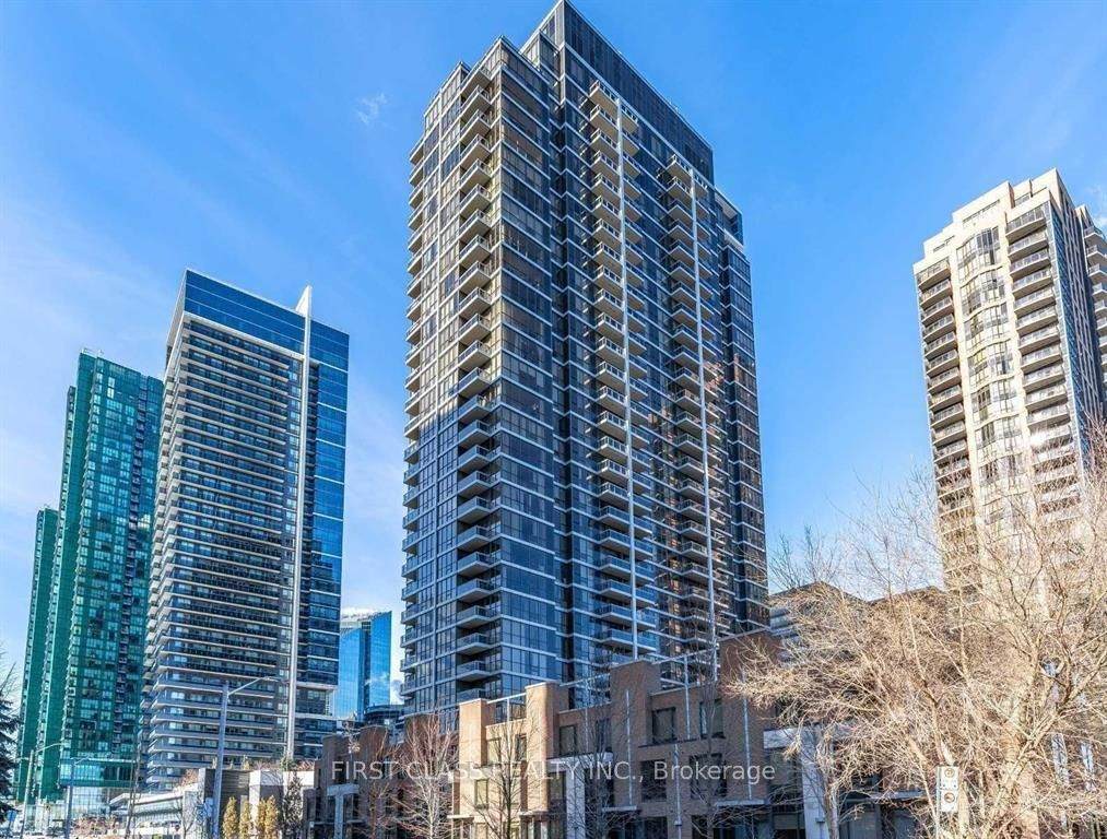 23 Sheppard Avenue - Photo 1