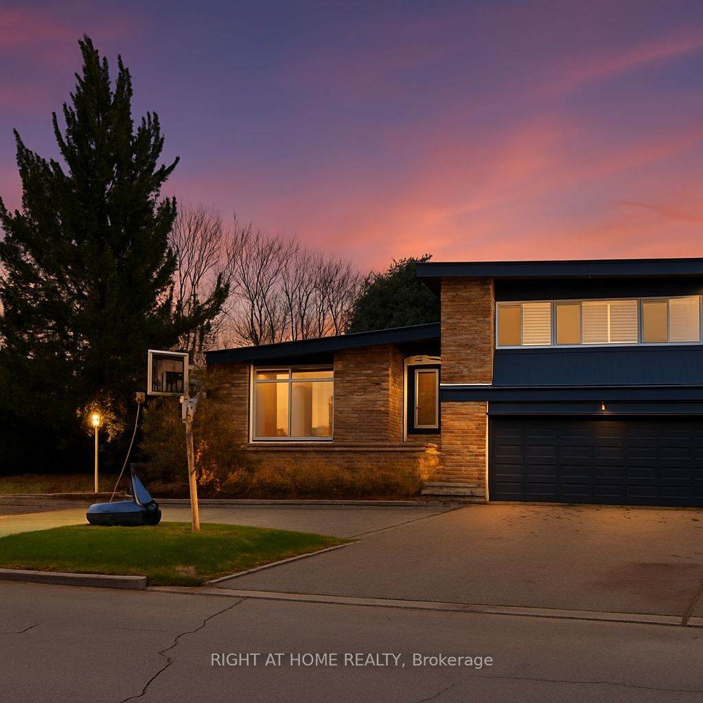 https://bt-photos.global.ssl.fastly.net/toronto/1280_boomver_1_C13598398-1.jpg