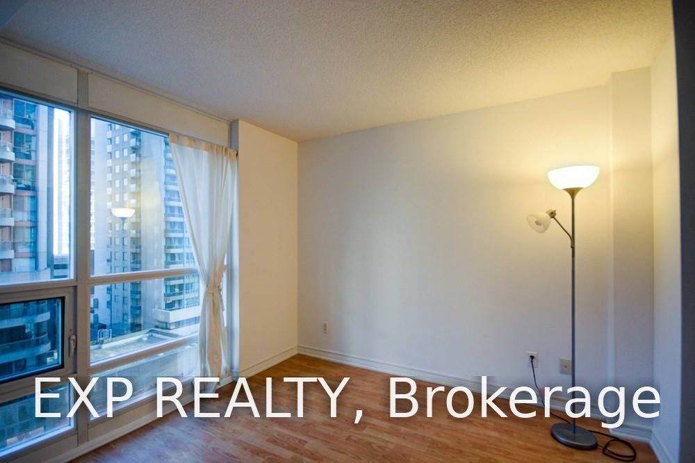 https://bt-photos.global.ssl.fastly.net/toronto/orig_boomver_1_C13611068-1.jpg