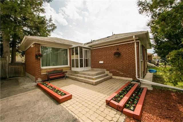 141 Goulding Ave - Photo 1