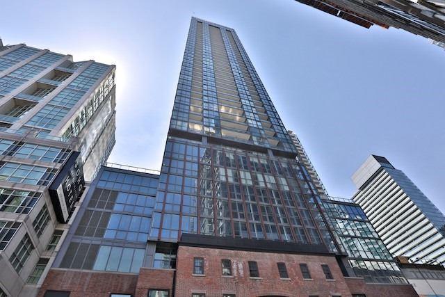 88 Blue Jays Way - Photo 1
