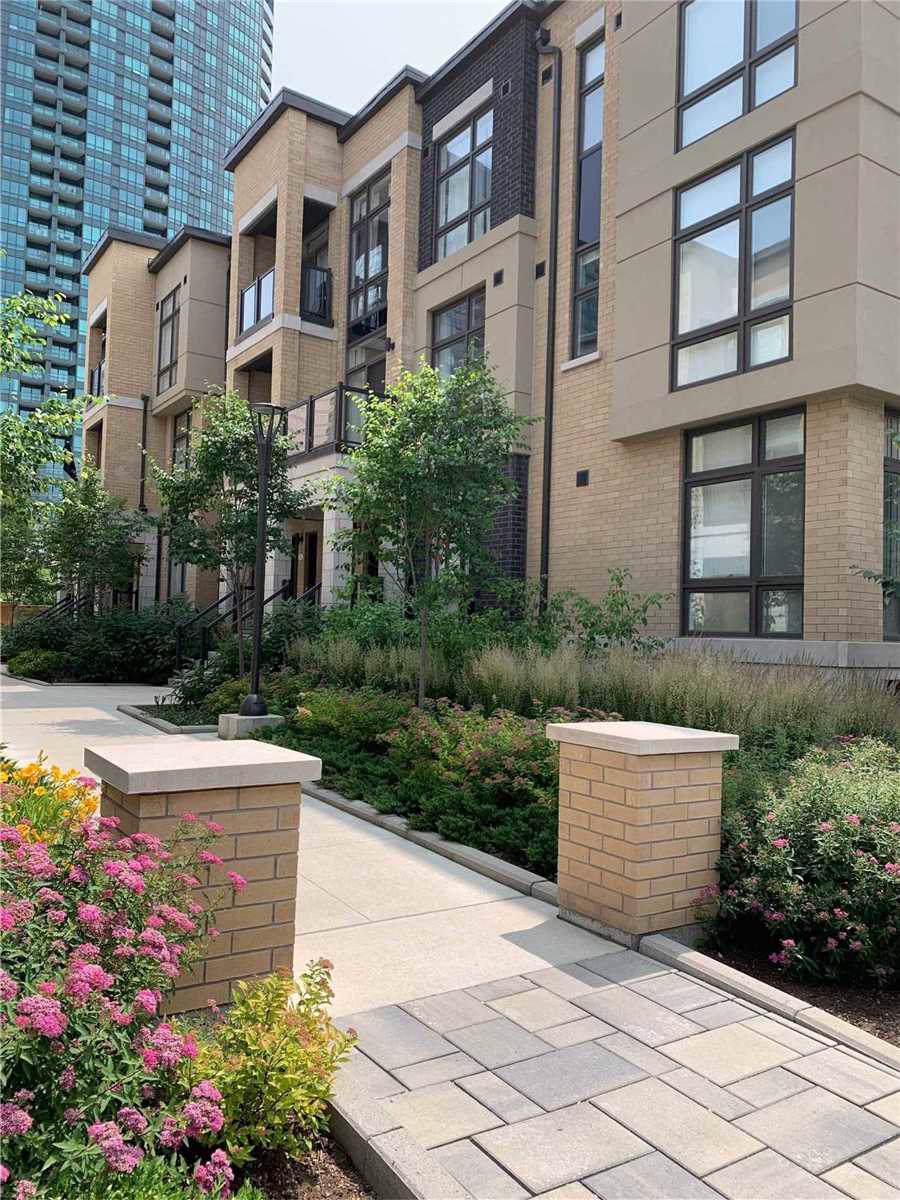 11 Eldora Ave - Photo 1