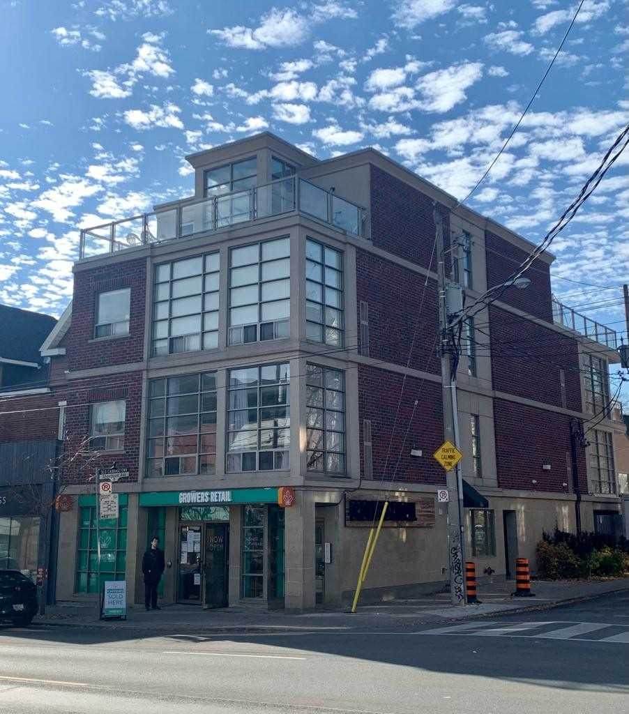 492 Parliament St - Photo 1